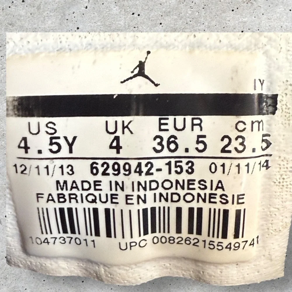 Kids Jordan Flight SC-3 size 4.5Y
